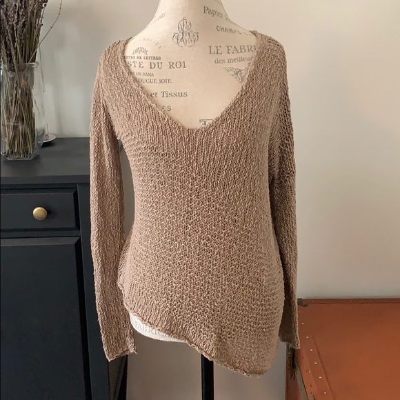 Aritzia Talula Avenue A Loose Knit Sweater - Picture 2 of 9